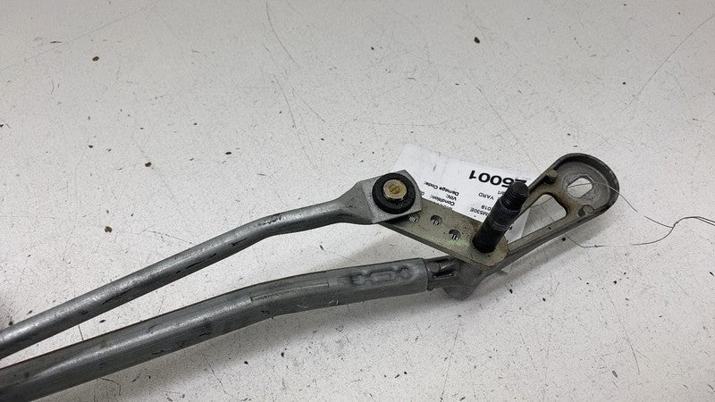 W000061428 2018 2019 BMW 530e G30 Front Windshield Wiper Transmission Linkage w/ Motor Assy