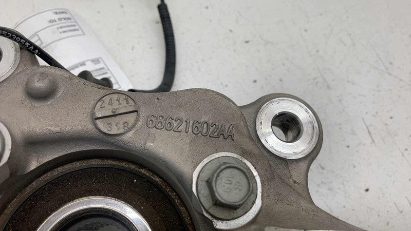 68621602AA ⭕ 17-25 Chrysler Pacifica Front Right Spindle Knuckle w/ Dust Shield 68621602AA