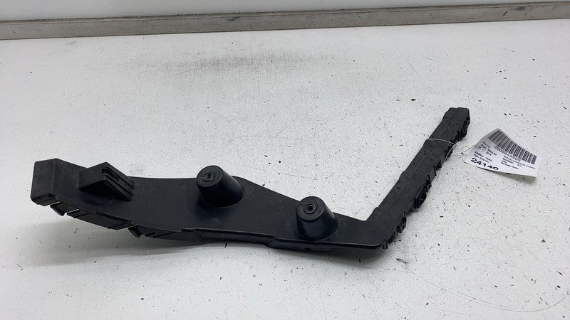 670102577 2017-2020 Maserati Levante Rear Passenger Bumper Support Mount Bracket Right RH