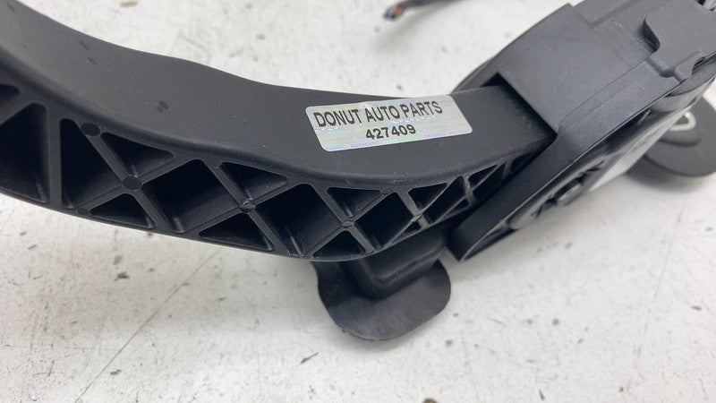 2012-2020 Tesla Model S X Accelerator Throttle Pedal Assembly BE5C 9F8