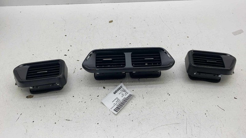 ⭕ 23-26 VinFast VF8 Front Left & Right Dash Center Air Vent Grille BIN30007155