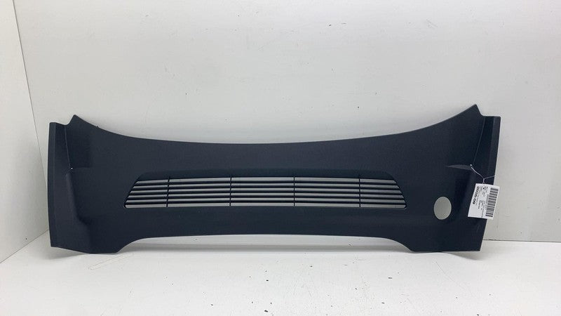 161981298B ⭕ 20-24 Tesla Model Y Rear Section Underhood HEPA Apron Cover Trim 1619812-98-B