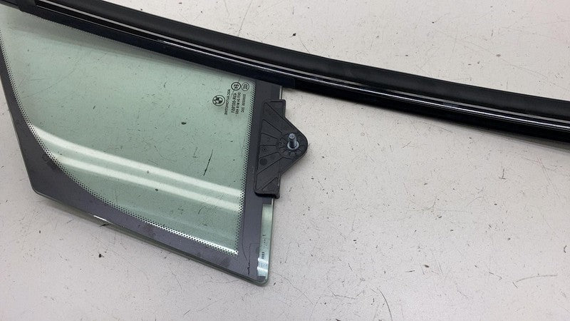 ⭕2014-2021 BMW i3 I01 Front Right Side Door Corner Vent Window Glass O