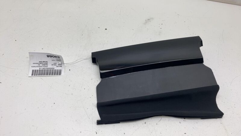 106659200A 16-20 Model X Front 1st Row Left or Right Seat Cover Trim Pad Gloss 1069755-00-A