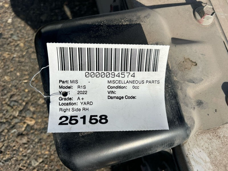 ⭕ 2022 Rivian EDV-700 Amazon Van Right Reinforcement Support Bar RH PT