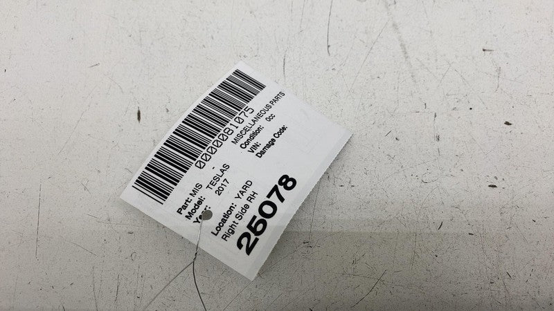 ⭕ 12-24 Model S Rear Center High Mounted Stop Light Third 3rd Brake 60