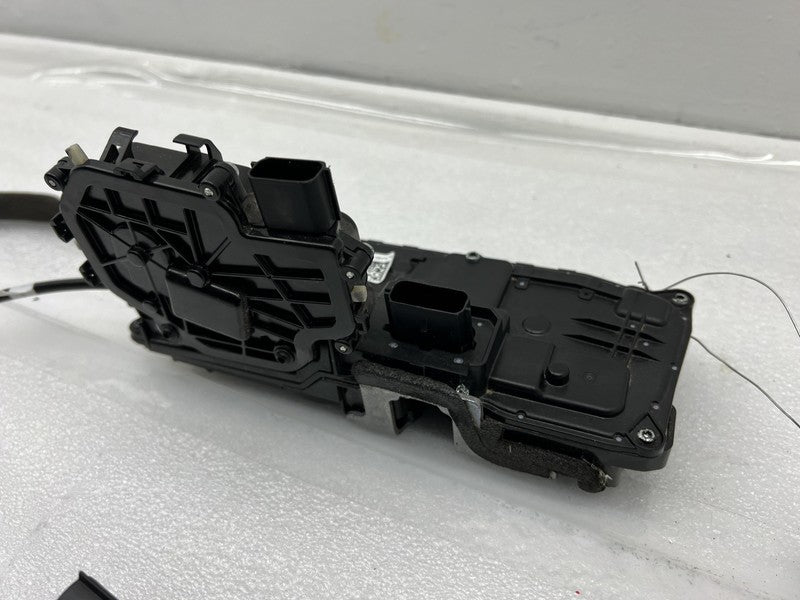 P11 C64040 03 ⭕22-24 Air Grand Touring Rear Passenger Side Door Lock Latch Right P11-C64040-03