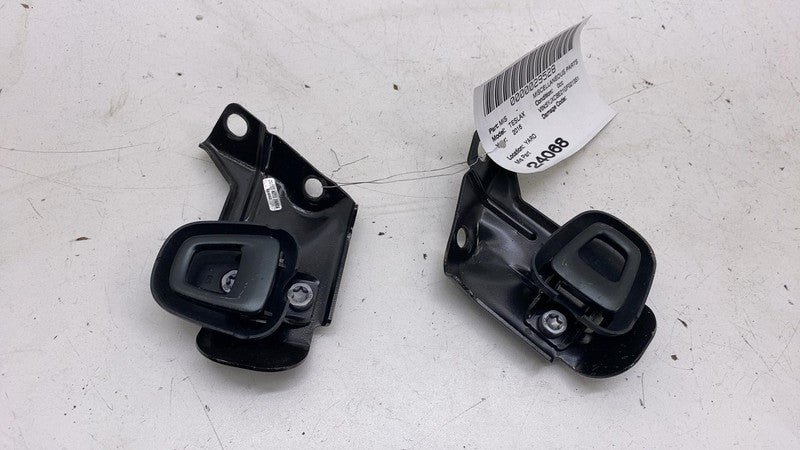 ⭕ 16-20 Model X Rear Left/Right Trunk Floor Tie Down Hook 1060012-00-C