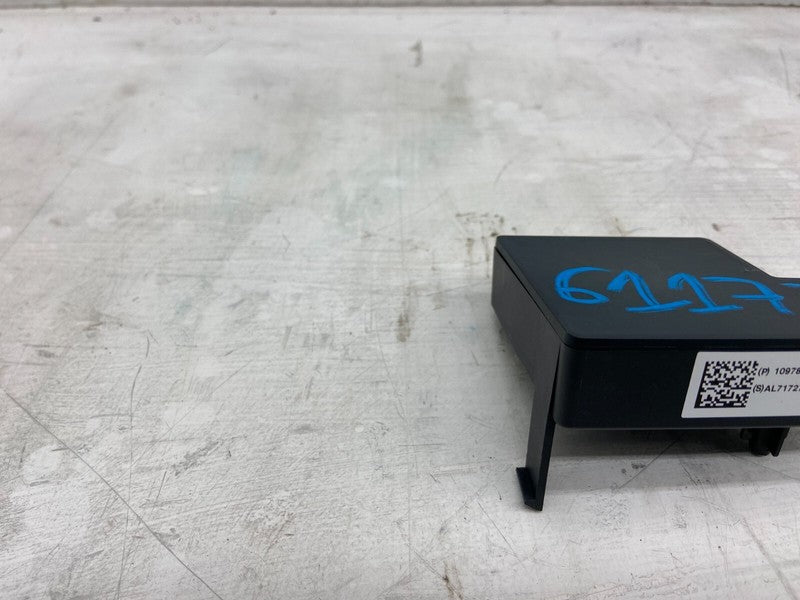 1097855 00 D ⭕ 17-23 Tesla Model 3 Rear Bumper BCM Computer Body Control Module 1097855-00-D