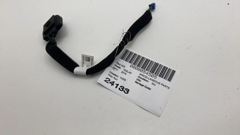 109732100B 2016-2020 Tesla Model X Roof Navigation GPS Antenna Module Unit 1097321-00-B OEM
