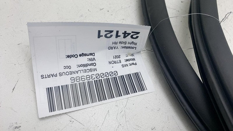 4KE831721 ⭕ 19-23 Audi E-Tron Quattro Front Right Body Weathership Rubber Seal 4KE831721