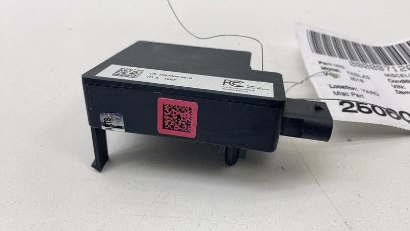 ⭕ 17-23 Tesla Model 3 Rear Bumper BCM Computer Body Control Module 109