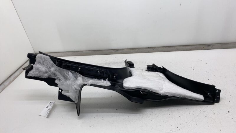 670040377 ⭕ 17-20 Maserati Levante Rear Right Door Sill Scuff Plate Trim Cover 670040377