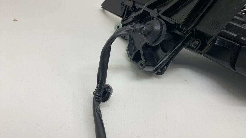 2020-2024 Tesla Model Y Right Exterior Rear View Door Mirror RH (NO SKULL CAP)