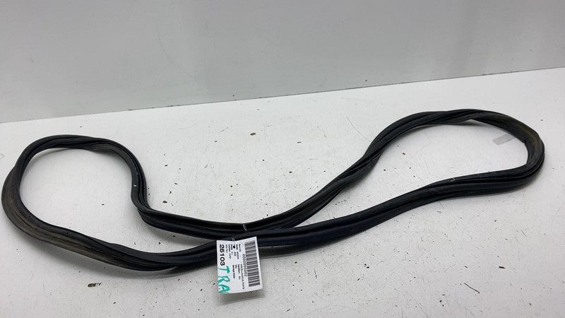 ⭕ 14-21 Maserati Ghibli Rear Trunk Deck Lid Body Weatherstrip Gasket Rubber Seal