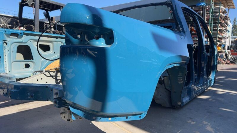 ⭕2022-2024 Rivian R1T Rear Quarter Panel Left & Right Structural Cut Blue EXP007