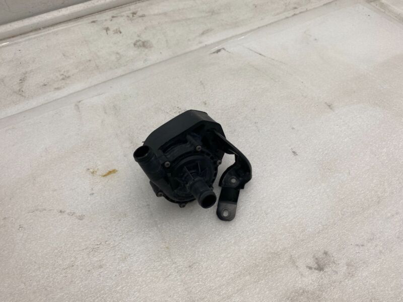 Does Not Apply 2012-2020 Tesla Model S MS Cooling System Pump Motor Inverter Coolant Assembly
