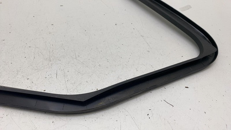 PT00001182-G ⭕ 2022-2025 Rivian R1S Front Right Side Door Interior Garnish Trim PT00001182-G