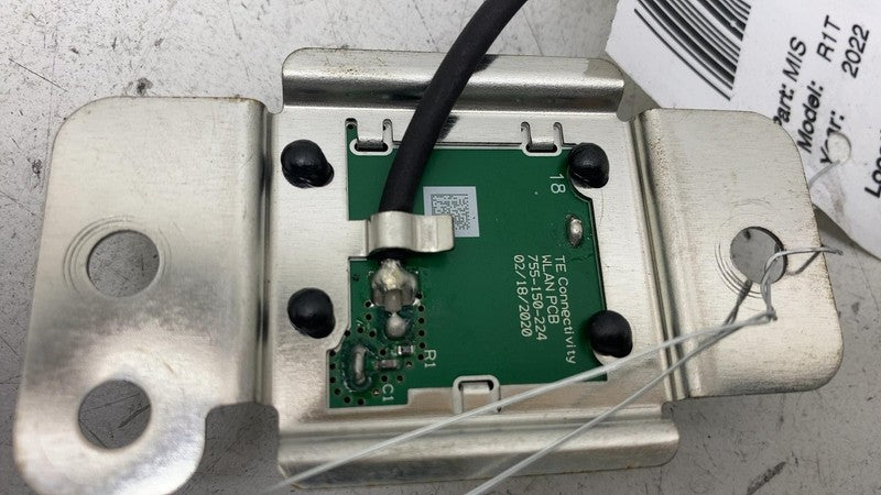 ⭕ 22-24 Rivian R1T R1S Front Left Roof Antenna AMP Amplifier Module PT