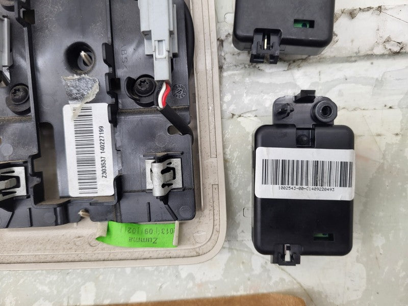 ⭕2012-2020 Tesla Model S Headliner Microphone + Courtesy Dome Lamp Rea