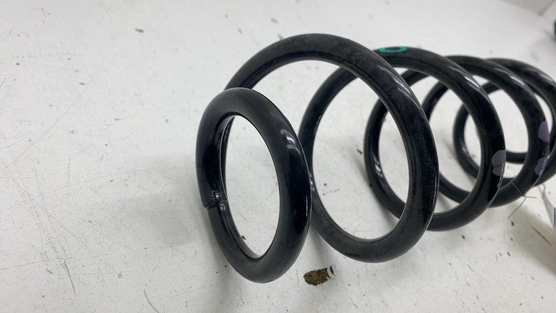 ⭕ 2023 2024 2025 Toyota Prius Rear Passenger Side Suspension Coil Spri