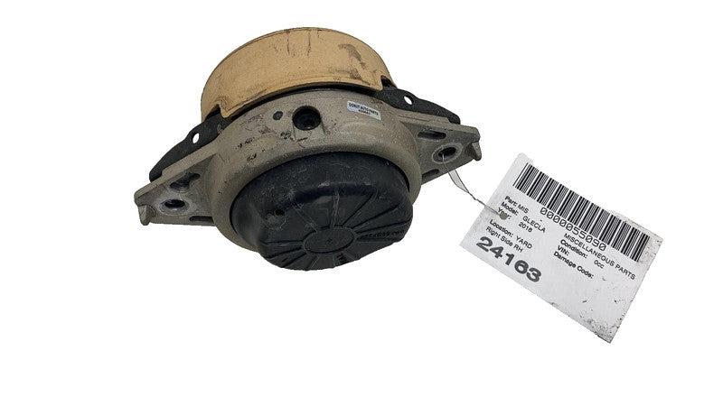 2012-2018 Mercedes-Benz GLE350 Passenger Engine Mount Bracket Insulato