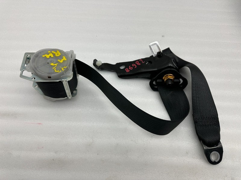 1023136 00 B ⭕12-15 Model S Rear Passenger 2nd Row Seat Belt & Retractor Right 1023136-00-B