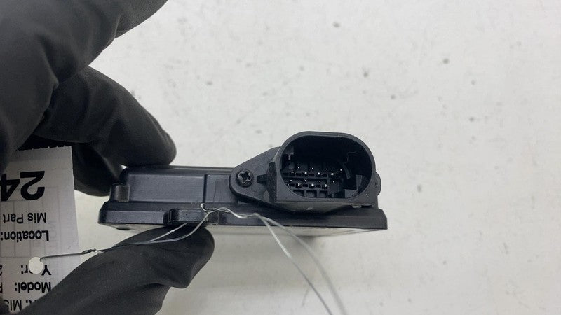 PT00012245E ⭕ 22-24 Rivian R1T R1S Rear Left Blind Spot Radar Sensor Module OEM PT00012245E