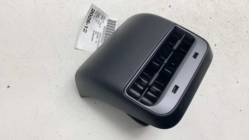 ⭕17-23 Model 3 Center Console Air Vent Grille Cover Panel & USB Hub 11