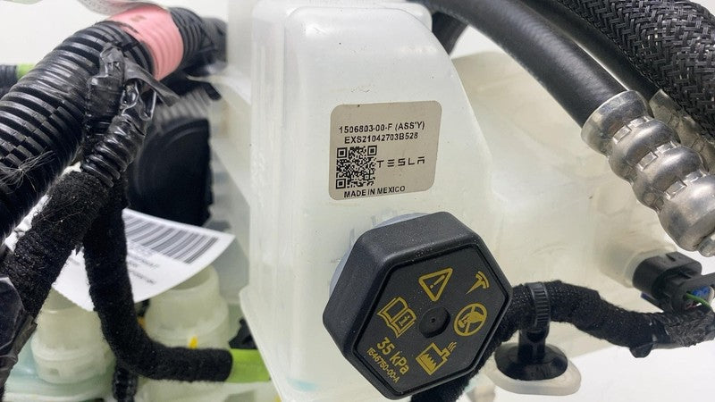 150202200E 20-23 Model Y Supermanifold Refrigerant Chiller + Coolant Reservoir 1549902-00-C