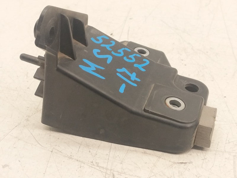 1061332 00 B ⭕ 2016-2019 Model S Front Bumper Headlight Headlamp Bracket Right 1061332-00-B