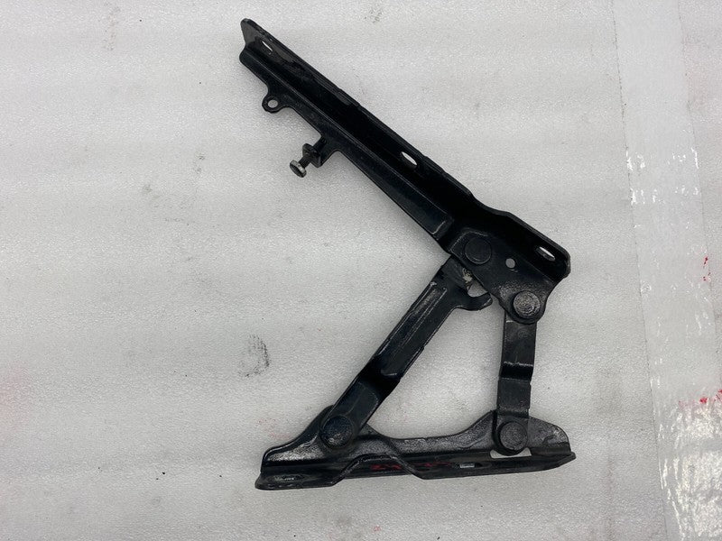 600673700E ⭕12-20 Model S Front Passenger Side Hood Hinge Closure Assist Right 6006737-00-E