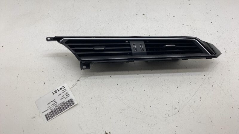 4KL820951 ⭕ 19-23 Audi E-Tron Quattro Dash Dashboard Center A/C Air Vent Grille 4KL820951