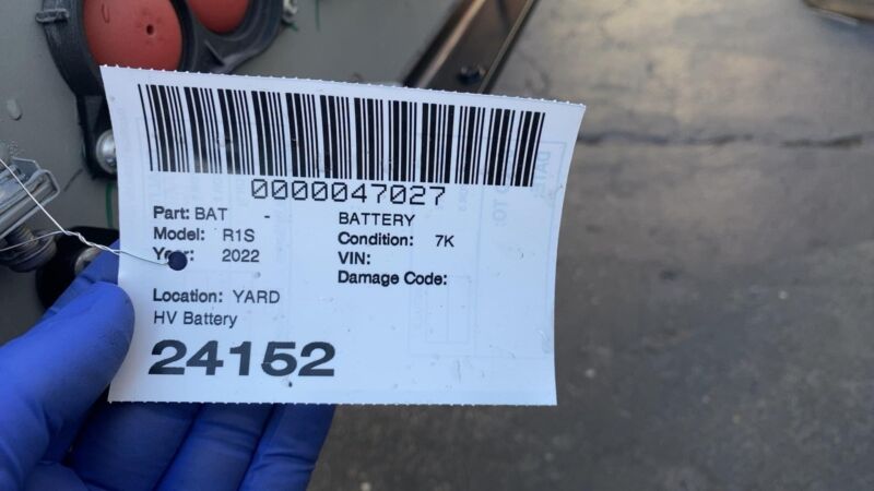 PT00057222 H 2022 2023 2024 Rivian R1S Large Battery Pack 141kWh Lithium HV Module Assembly