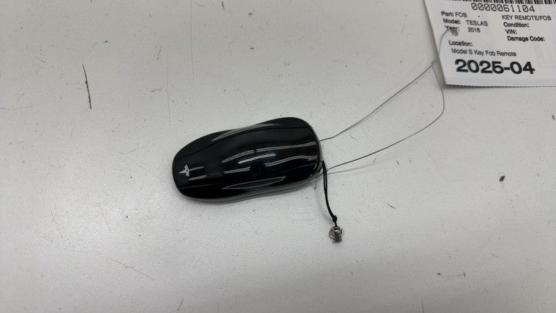 Does not apply Key Remote/fob TESLA S 16