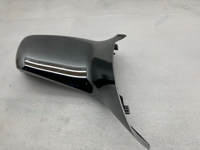 1062962 00 A ⭕16-23 Model X Rear Left 2nd Row Seat Outer Monopost Outboard Cover 1062962-00-A