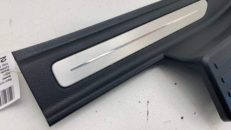 ⭕ 18-24 Lincoln Navigator Rear Right Door Sill Scuff Plate Trim KL7B-4