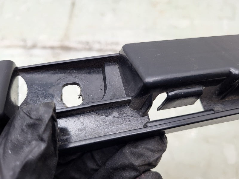 600772400B ⭕ 12-25 Model S Rear Body Attachment Bumper Center Support Bracket 6007724-00-B