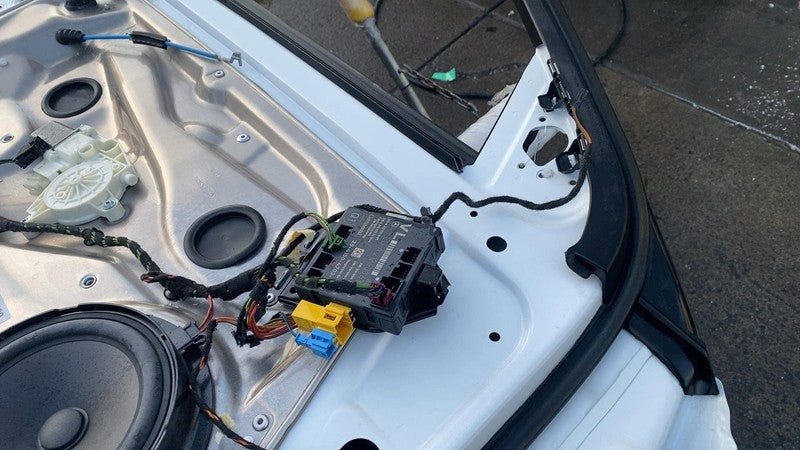 A 212 900 36 18 ⭕2014-2016 Mercedes-Benz E350 E400 Front Driver Side Door Shell Panel Left White