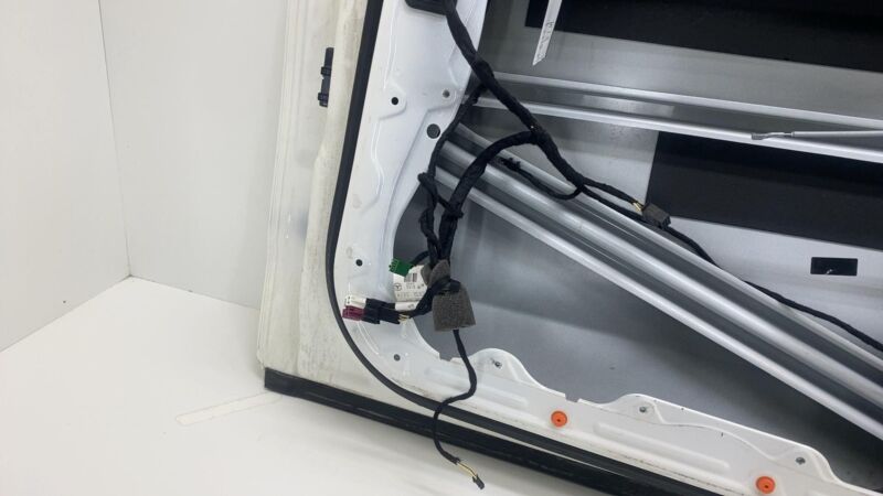 2016-2019 Mercedes-Benz GLE350 Front Passenger Door Shell Panel Right White 799