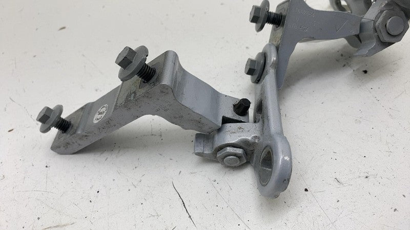 ⭕ 21-25 Polestar 2 Rear Passenger Side Upper & Lower Door Hinge Right 