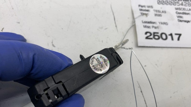 ⭕ 17-23 Tesla Model 3 Y Infotainment Antenna Amplifier AMP Radio FM 10