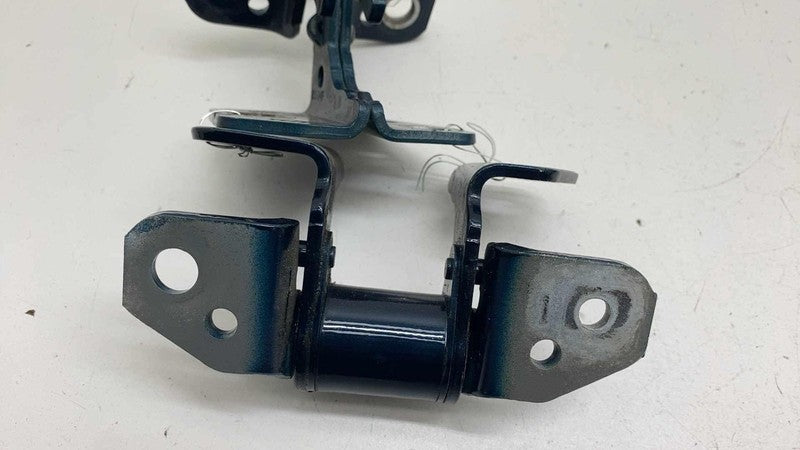 ⭕2017-2025 Chrysler Pacifica Front Passenger Side Upper & Lower Door Hinge Right