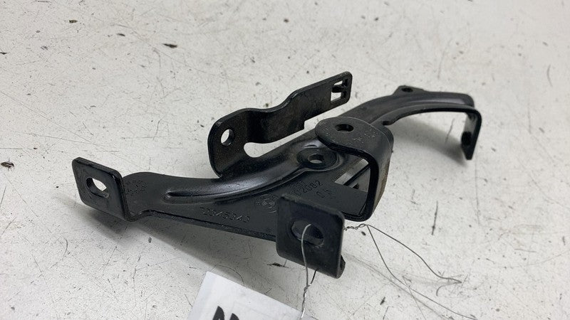 ⭕2017 2018 2019 2020 BMW 540i Rear Intake Manifold Mount Support Brack