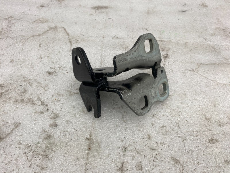 A046571 ⭕ 2017-2022 Tesla Model 3 Front Passenger Door Lower Hinge Closure Assist Right