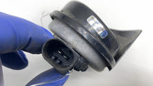 2021 BMW 530e G30 Clarton Low Pitch Tone Horn 12V 420 Hertz 7342946-06 OEM