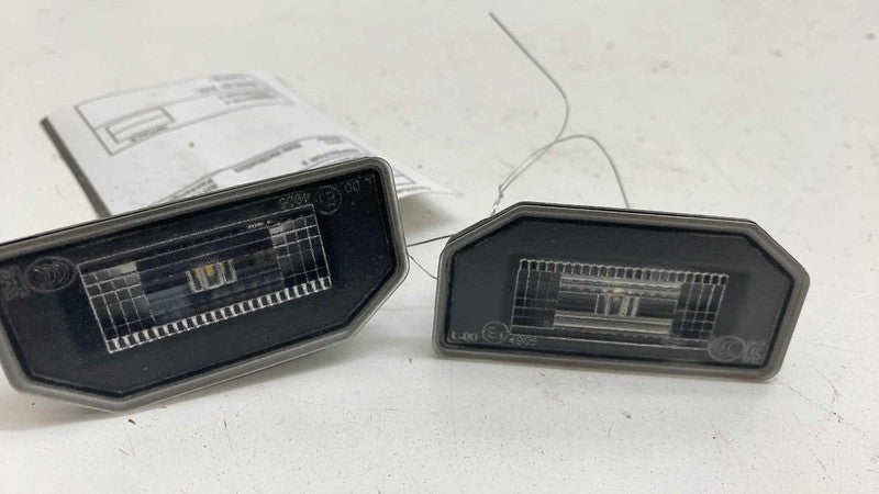 ⭕ 17-24 Tesla Model 3 Rear Left or Right License Plate Light Lamp 1449