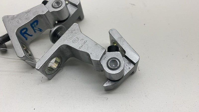 8K0831402A 2011-2018 Porsche Cayenne S Rear Passenger Side Upper & Lower Door Hinge Right