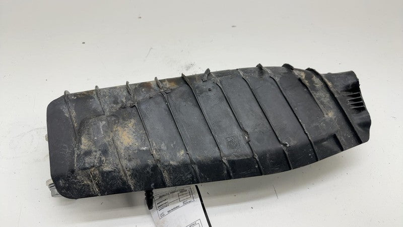 ⭕ 2024 Porsche Cayenne Rear Right Lower Control Arm Spring Seat & Shie