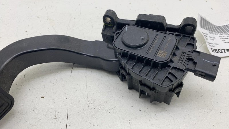 C2330-134801 ⭕ 2017-2023 Tesla Model 3 M3 Front Accelerator Gas Pedal Throttle Sensor Pad OEM